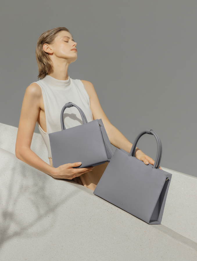 VERA Drew as Handbag