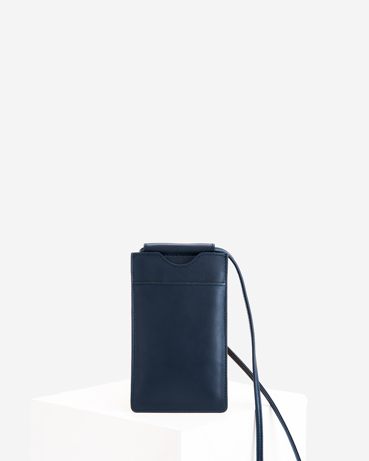 VERA Best Millie Pouch in Midnight Navy