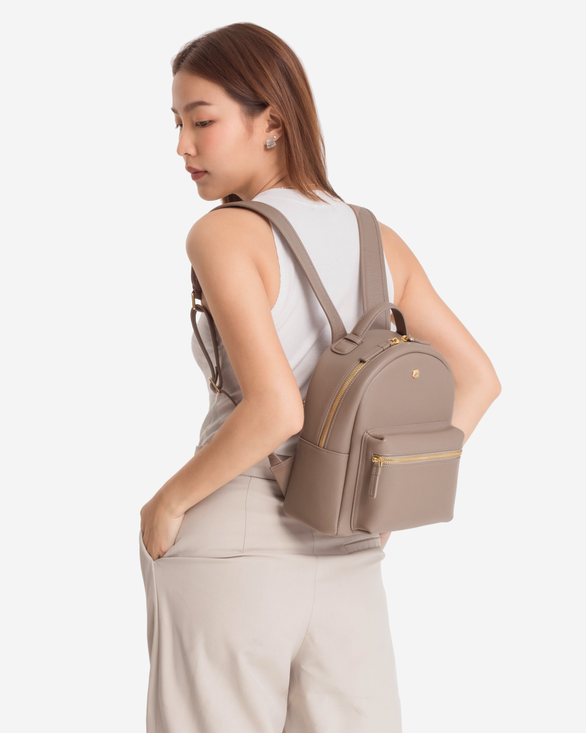VERA Little Journey in Studio Taupe